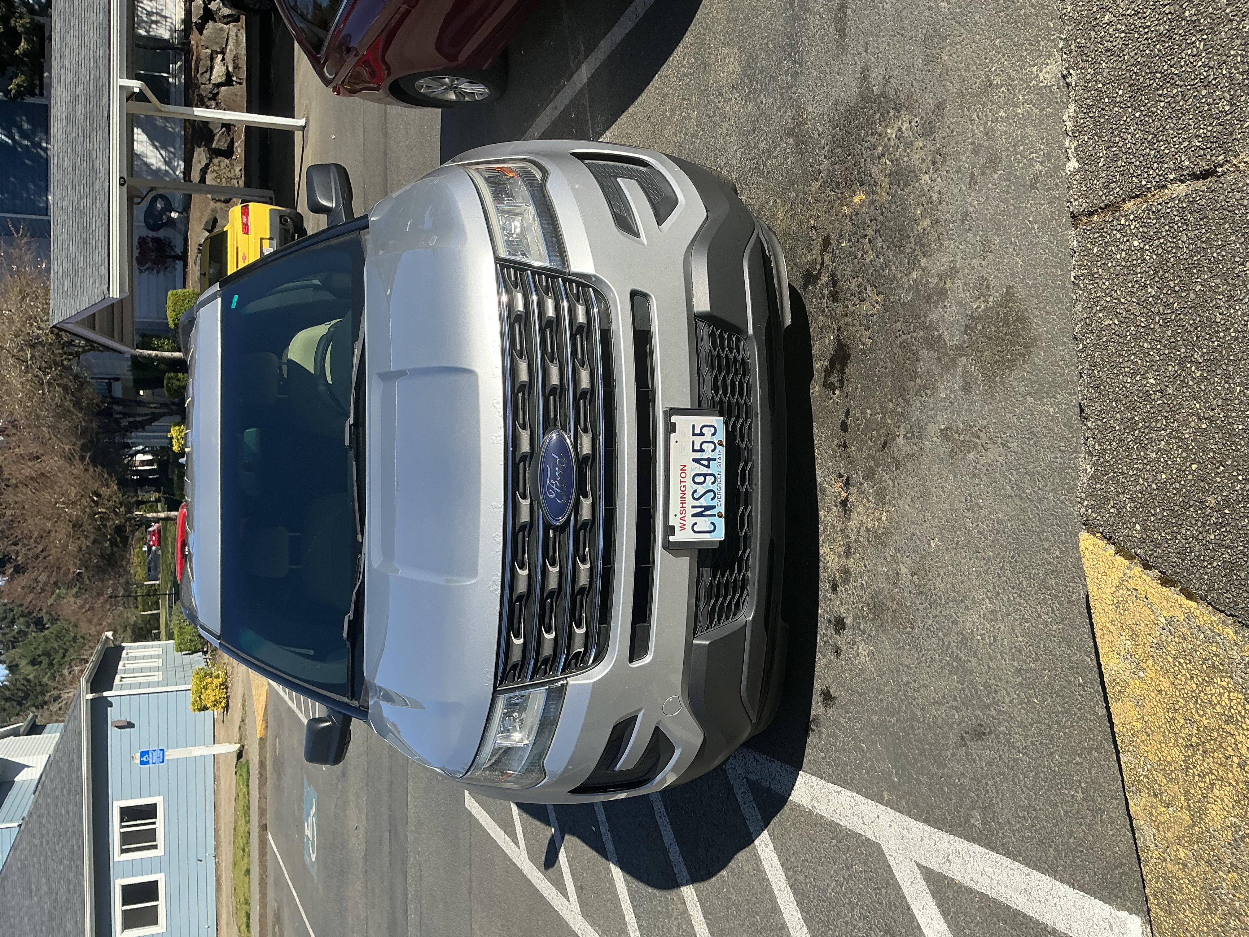 Used 2016 Ford Explorer 4WD image 1