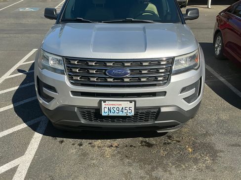 Used 2016 Ford Explorer 4WD image 1