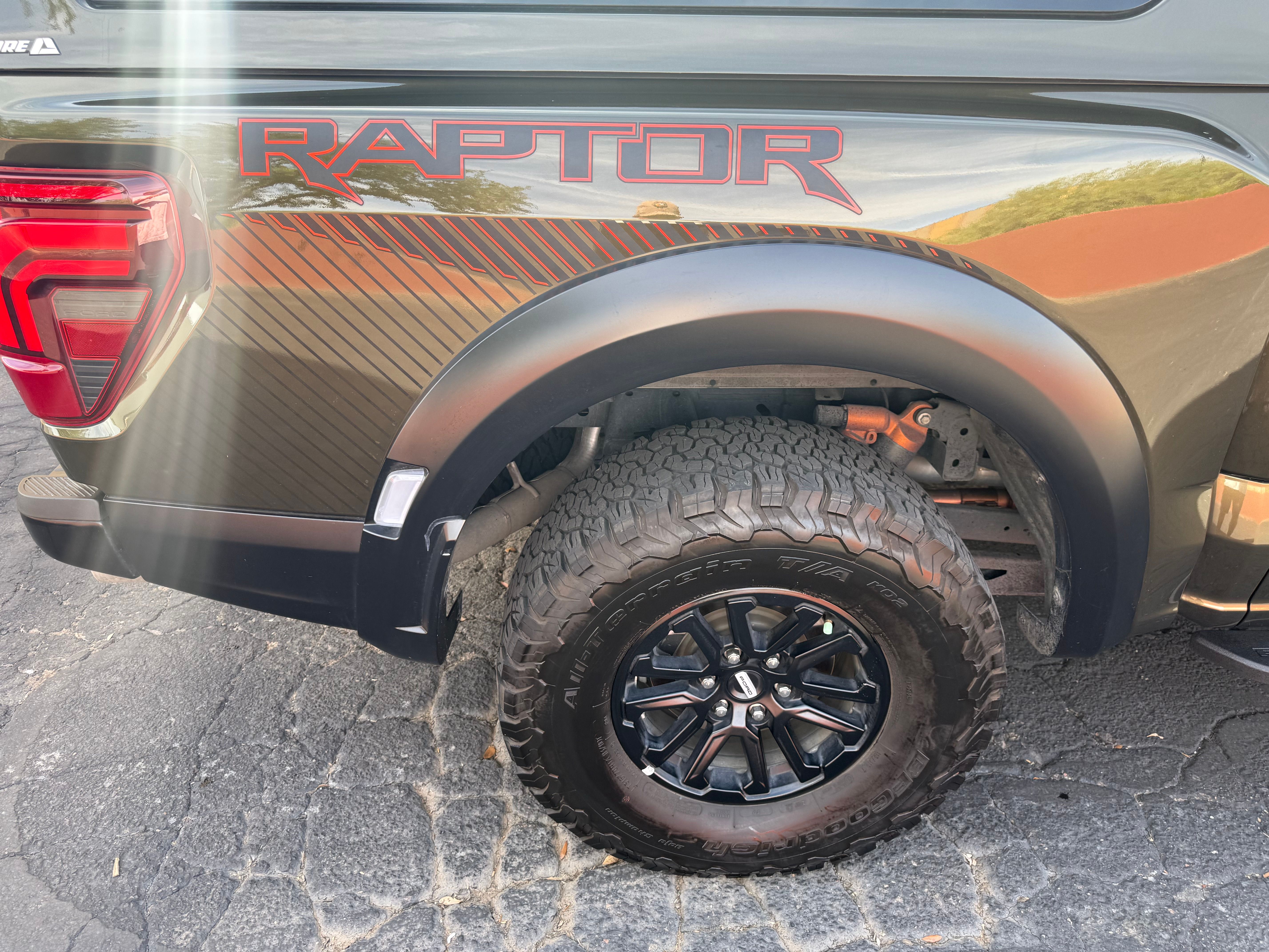Used 2024 Ford F150 Raptor AWD/4WD image 18