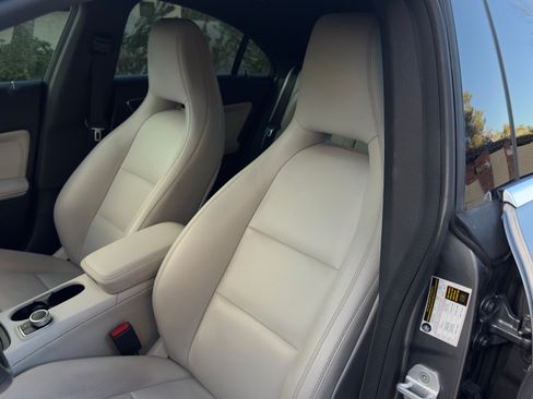 Used 2015 Mercedes-Benz CLA 250 image 15