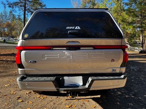 Used 2023 Ford F150 Lightning Platinum image 8