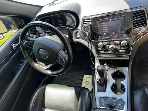 Used 2020 Jeep Grand Cherokee Trailhawk w/ Trailhawk Luxury Group image 15