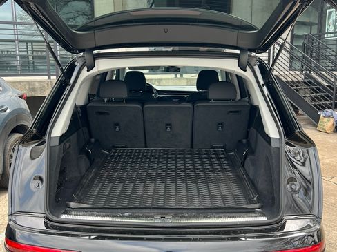 Used 2022 Audi Q7 3.0T Prestige w/ Prestige Package image 15