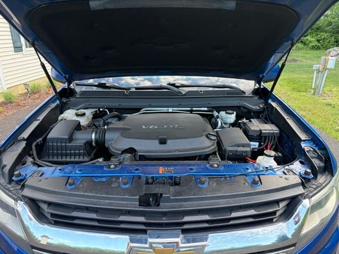 Used 2020 Chevrolet Colorado LT AWD/4WD image 11