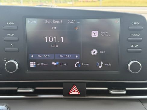 Used 2022 Hyundai Elantra Blue w/ Cargo Package FWD image 13