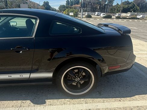 Used 2006 Ford Mustang Premium RWD image 12