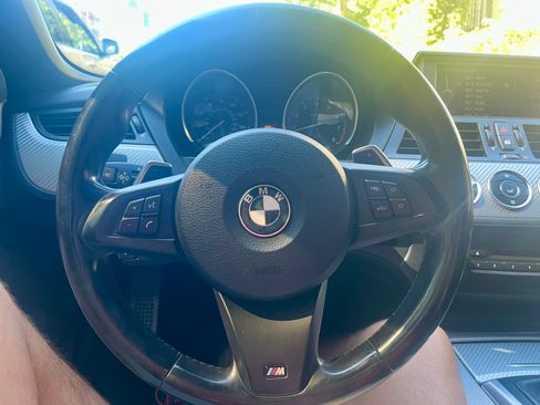 Used 2013 BMW Z4 sDrive28i RWD image 16
