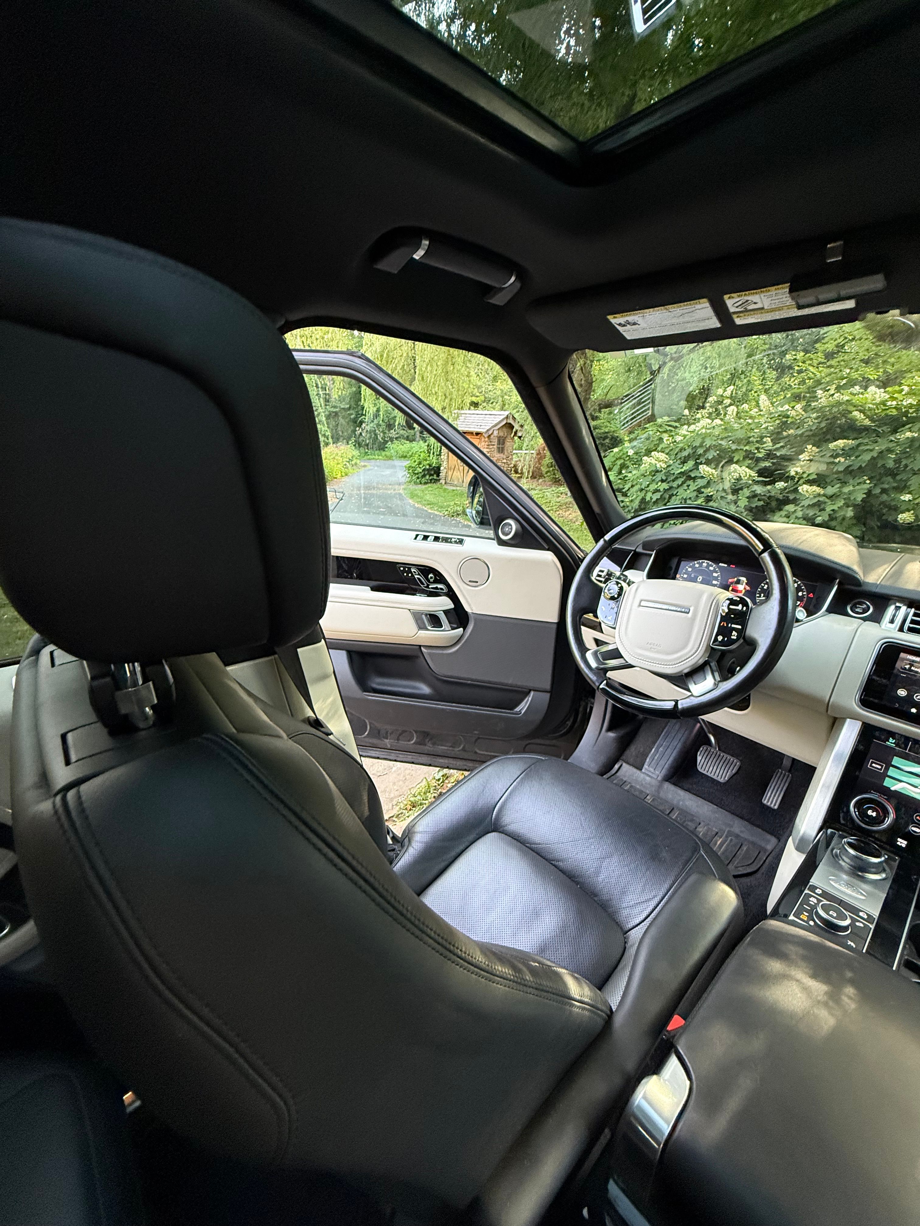 Used 2019 Land Rover Range Rover Supercharged AWD/4WD image 13