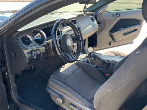 Used 2012 Ford Mustang GT RWD image 9