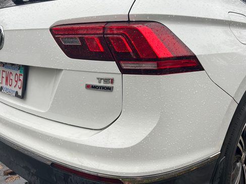 Used 2018 Volkswagen Tiguan SEL image 14