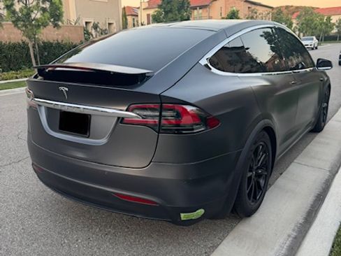 Used 2019 Tesla Model X Long Range image 10