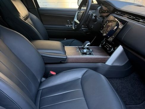 Used 2023 Land Rover Range Rover Long Wheelbase Autobiography AWD/4WD image 9
