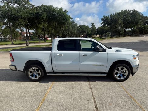 Used 2019 RAM 1500 Big Horn AWD/4WD image 1