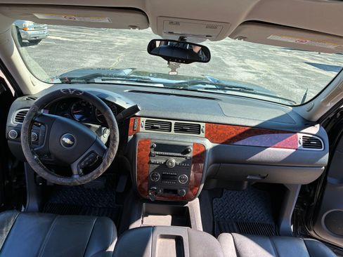 Used 2009 Chevrolet Silverado 3500 LTZ w/ LTZ Plus Package image 12