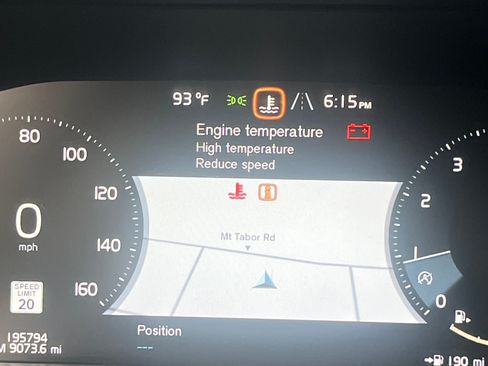 Used 2017 Volvo XC90 T6 R-Design w/ Vision Package AWD/4WD image 9