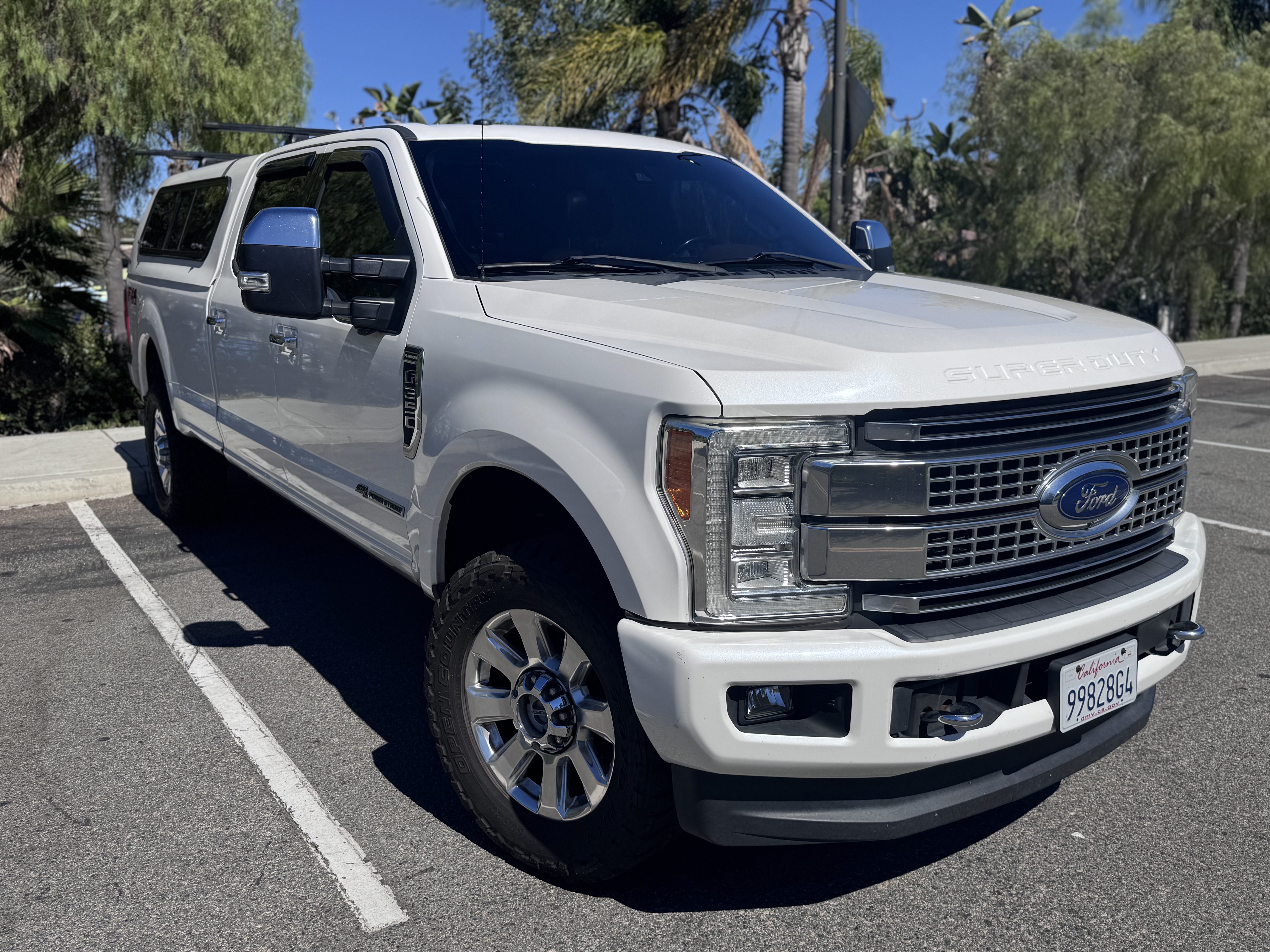 Used 2018 Ford F350 Platinum w/ Platinum Ultimate Package AWD/4WD image 9