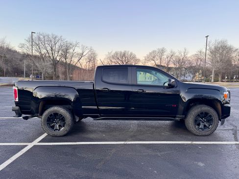 Used 2022 GMC Canyon AT4 image 6