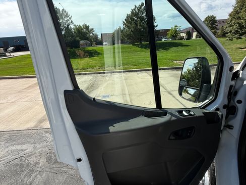 Used 2020 Ford Transit 150 XLT image 13