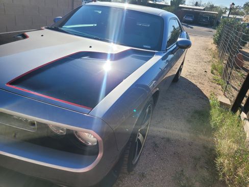 Used 2013 Dodge Challenger SRT8 w/ Harman Kardon Audio Group image 14
