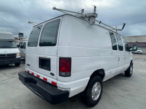 Used 2010 Ford E-250 and Econoline 250 image 5