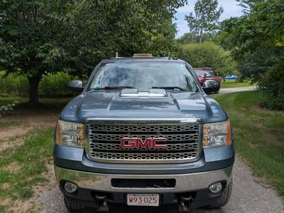 Used 2011 GMC Sierra 2500 SLE w/ SLE Preferred Package
