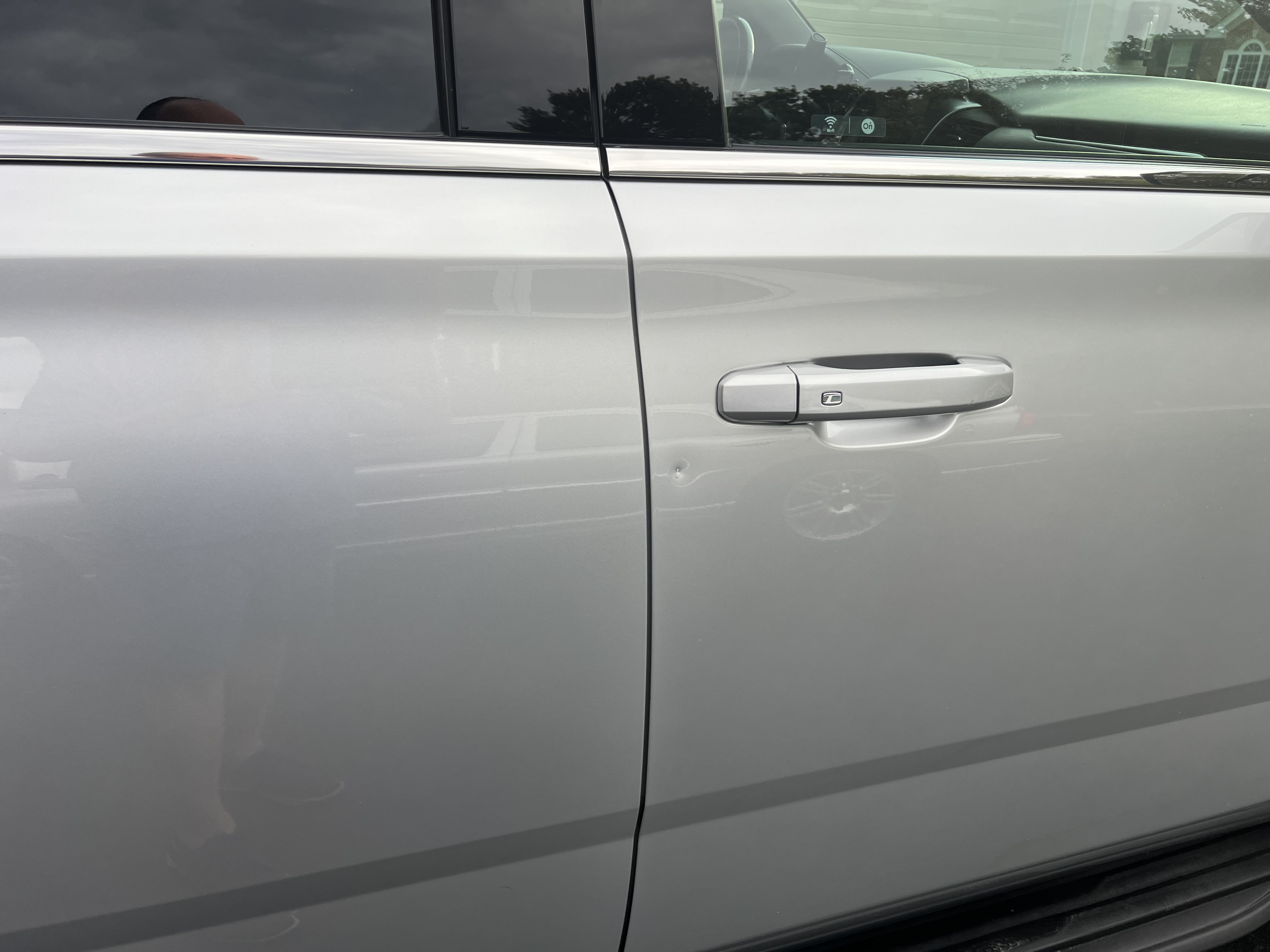 Used 2020 Chevrolet Suburban LT image 15