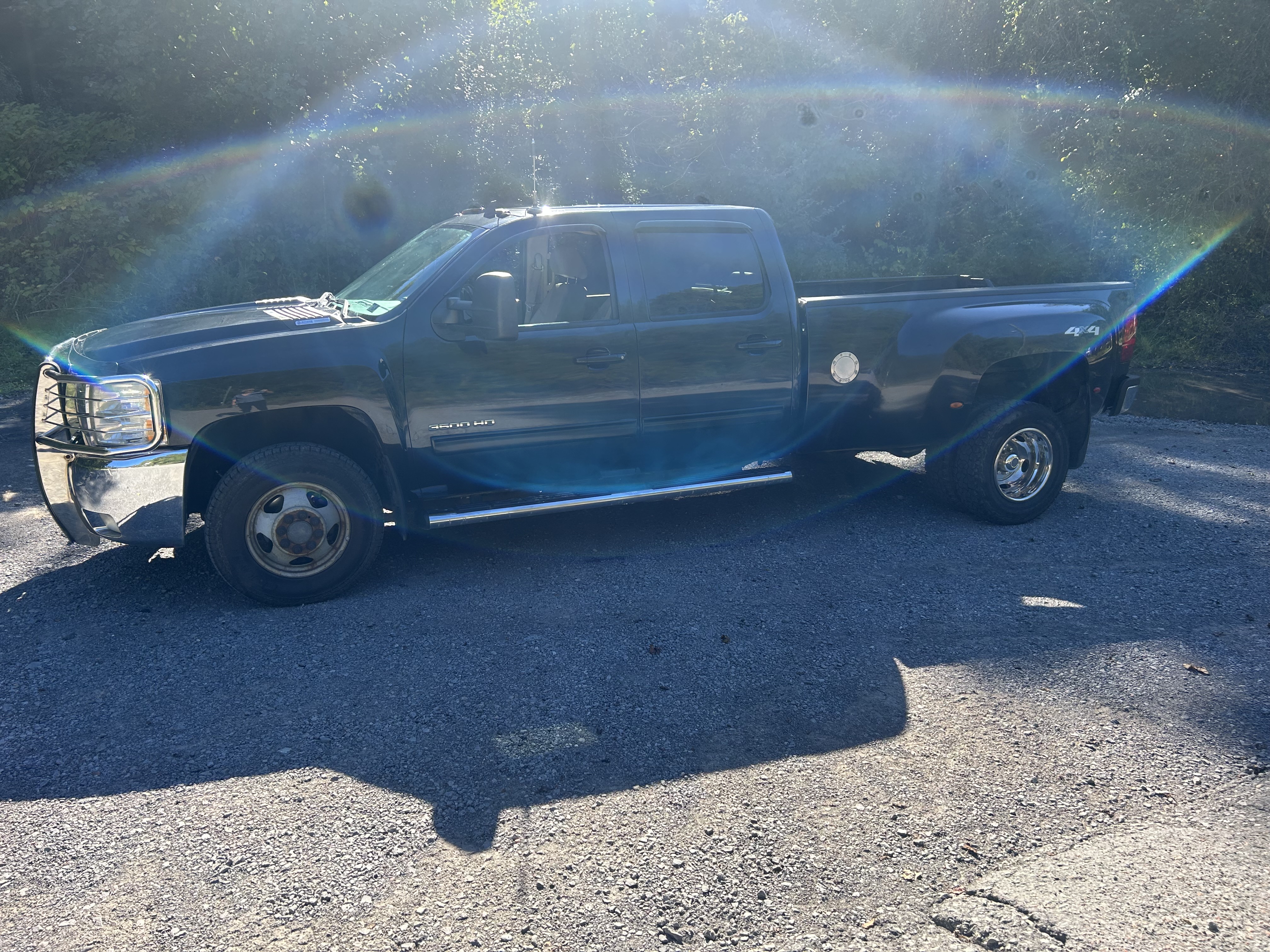 Used 2010 Chevrolet Silverado 3500 LTZ w/ LTZ Plus Package AWD/4WD image 4