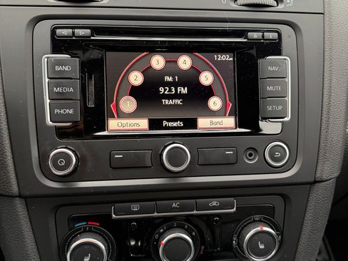 Used 2011 Volkswagen GTI Autobahn image 10