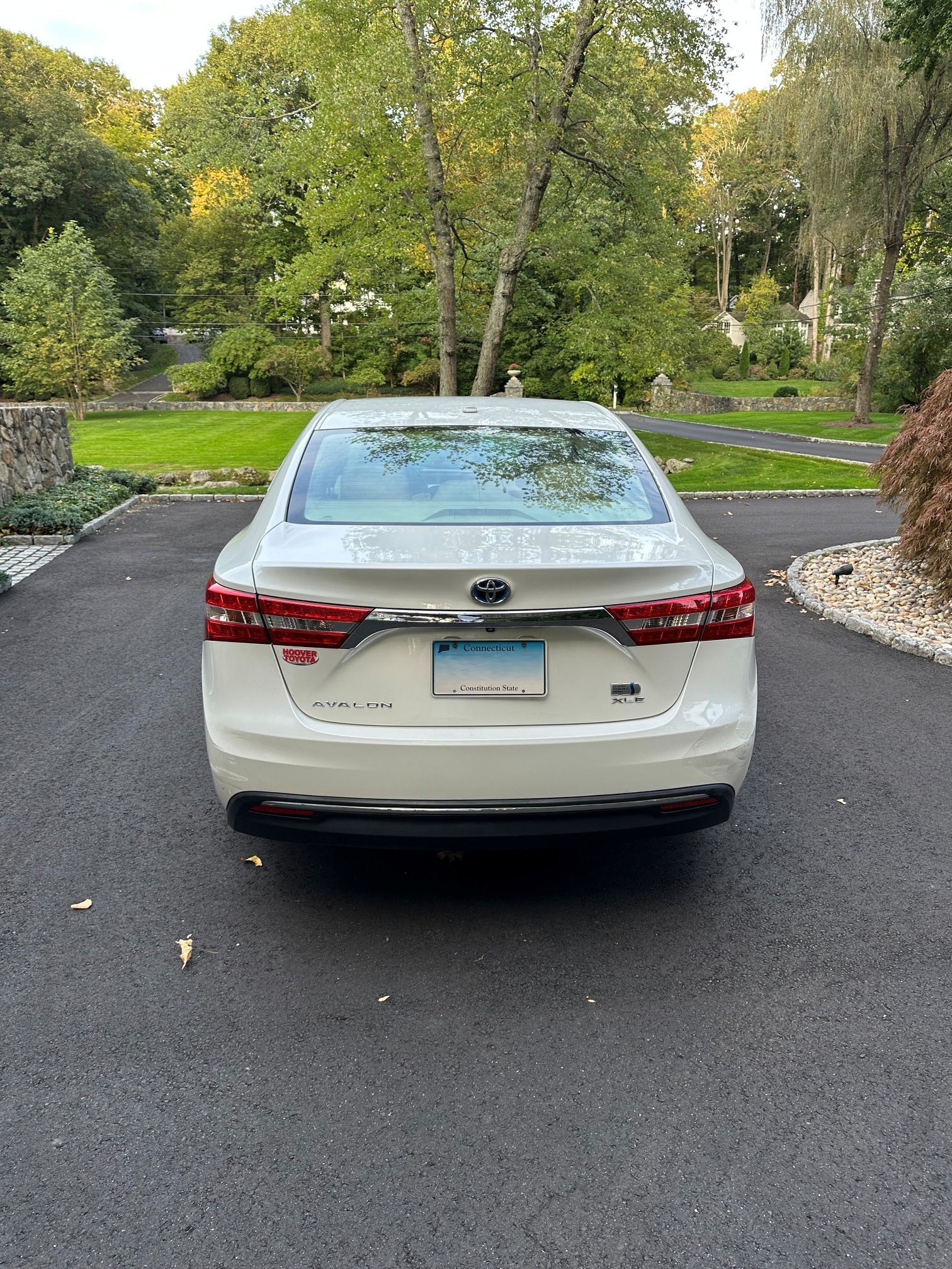Used 2013 Toyota Avalon XLE Touring FWD image 13