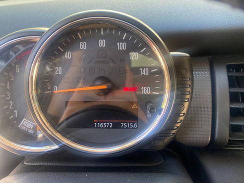 Used 2015 MINI Cooper 2-Door Hardtop image 10