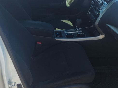 Used 2015 Nissan Altima 2.5 S w/ Power Driver Seat Package image 6