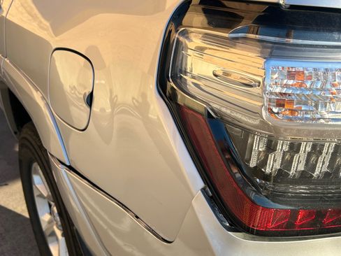 Used 2015 Toyota 4Runner SR5 image 12