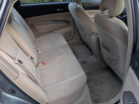 Used 2005 Toyota Prius Hatchback 4D image 16