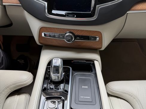 Used 2017 Volvo XC90 T8 Excellence AWD/4WD image 16