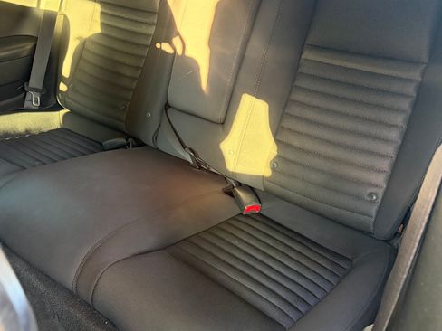 Used 2012 Dodge Challenger R/T image 13