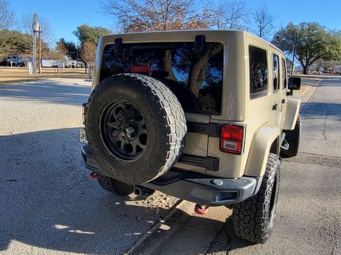 Used 2017 Jeep Wrangler Unlimited Rubicon image 6