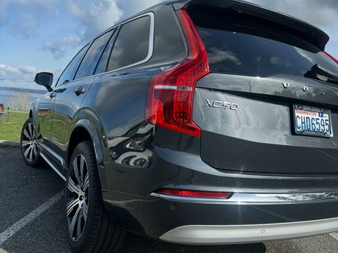 Used 2022 Volvo XC90 T6 Inscription image 1