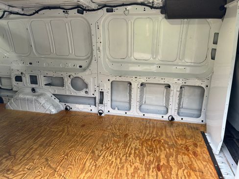 Used 2017 Ford Transit 250 148 Low Roof image 13