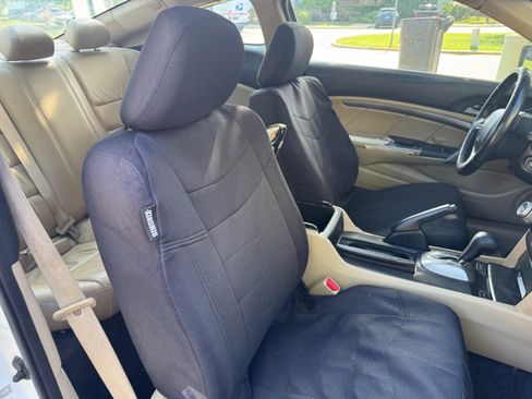 Used 2010 Honda Accord EX-L image 6