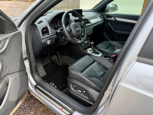 Used 2018 Audi Q3 2.0T Premium w/ Convenience Package image 9