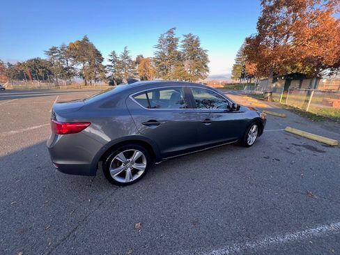 Used 2013 Acura ILX w/ Premium Package image 17
