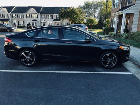 Used 2015 Ford Fusion Titanium FWD image 1