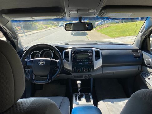 Used 2012 Toyota Tacoma 2WD Access Cab w/ SR5 Pkg image 9