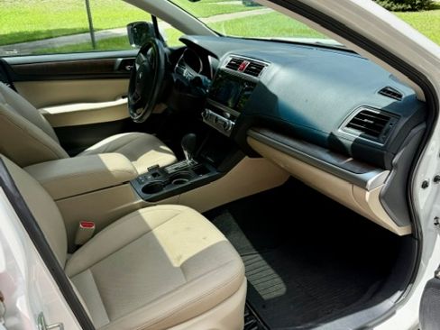 Used 2016 Subaru Outback 2.5i Limited AWD/4WD image 13
