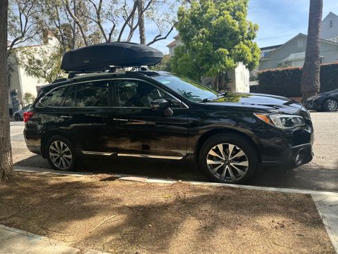 Used 2017 Subaru Outback 2.5i Touring image 14