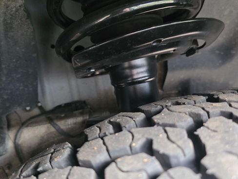 Used 2019 Jeep Cherokee Trailhawk image 24