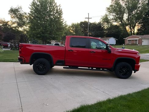 Used 2023 Chevrolet Silverado 2500 LT w/ Z71 Sport Edition AWD/4WD image 4
