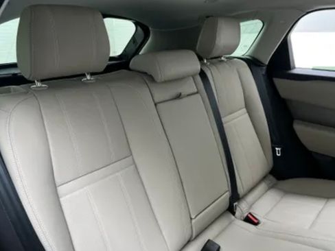Used 2021 Land Rover Range Rover Velar S AWD/4WD image 10