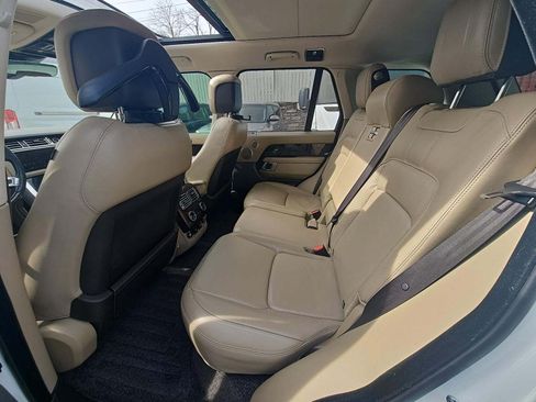 Used 2020 Land Rover Range Rover HSE image 15