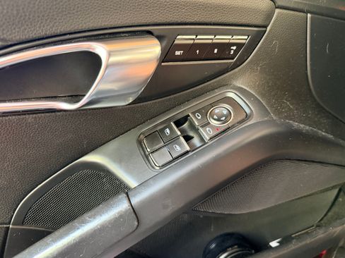 Used 2013 Porsche Boxster RWD image 15